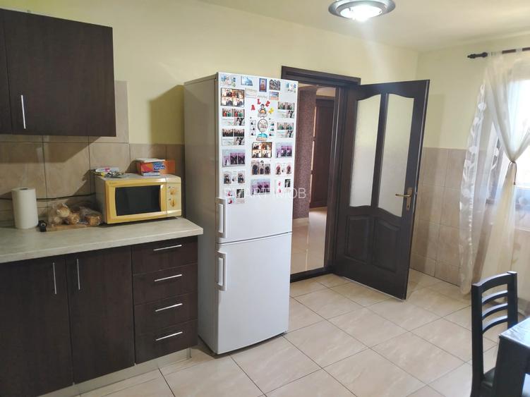 Casa P+1E zona Starzii Iasului -6 ari teren mobilata 219500eur neg - 4