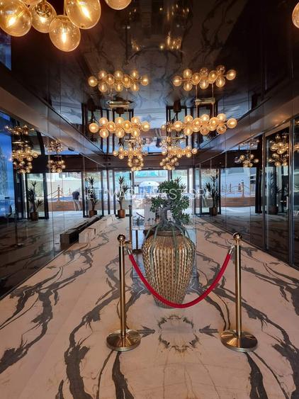 2 camere -vedere frontala mare +loc parcare subteran -termen lung(inclusiv vara) - 22