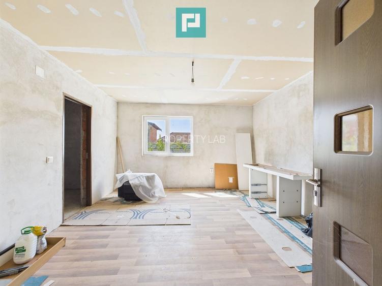 Casa la gri in Frumuseni - 5