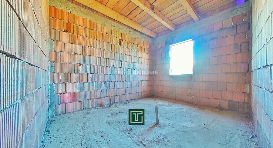 Casă la roșu cu 5 camere în Aluniș, județul Arad – ideală pentru o familie! - 14