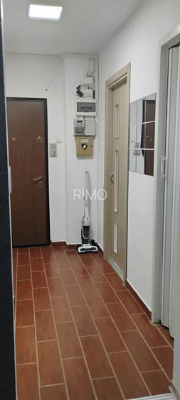 Apartament cu trei camere, zona Straduintei, 95.000€ negociabil - 9