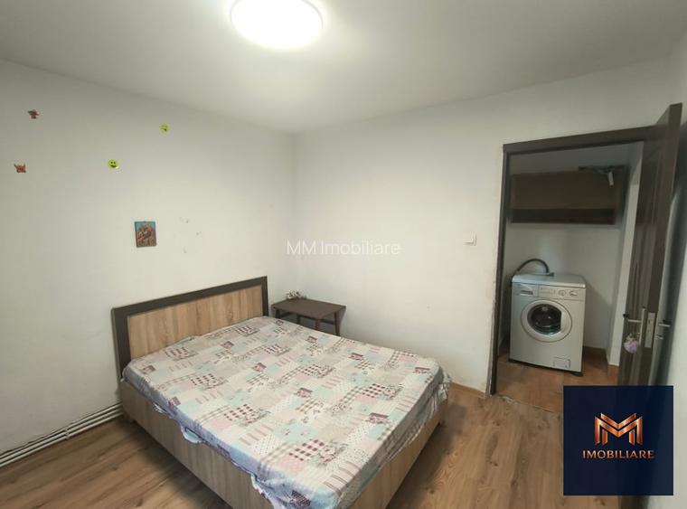 Apartament 2 camere, Zona Primaverii , etaj 4, semidecomandat - 16