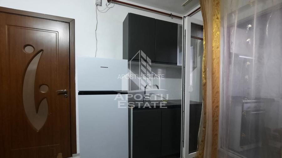 Apartament de inchiriat 2 camere 300 euro zona Miorita - 8