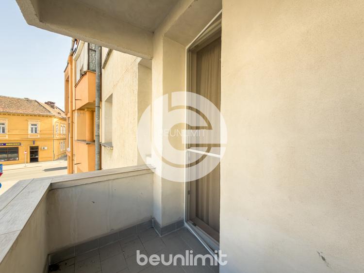 Apartament 3 camere decomandat, etaj 1, zona centrală - 18