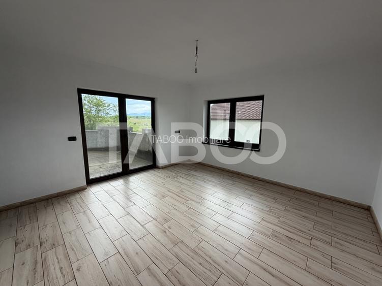 Casa individuala 5 camere 3 bai garaj 497 m teren liber Sat Sercaia - 13