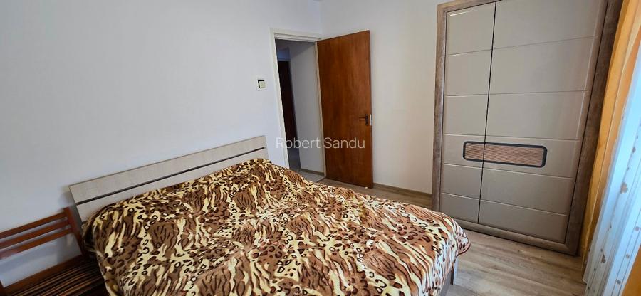 Inchiriez apartament 3 camere decomandat, 2 bai, parcare - 2