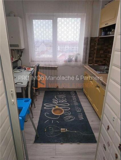 Apartament 2 camere cf 1 semidecomandat zona Micro 5 - 4
