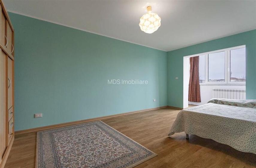 Decomandat cu 2 balcoane la etajul 2 - 3