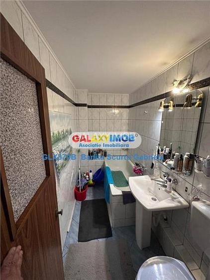 Vanzare apart 3 cam, etaj 2, 75 mp,Model hol  H,zona Diham - 7