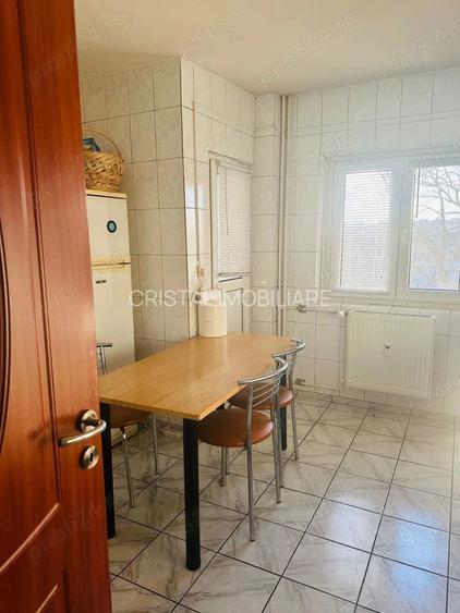 Apartament 3 camere de vanzare decomandat 77.14 mp, zona Drumul Sării - 9