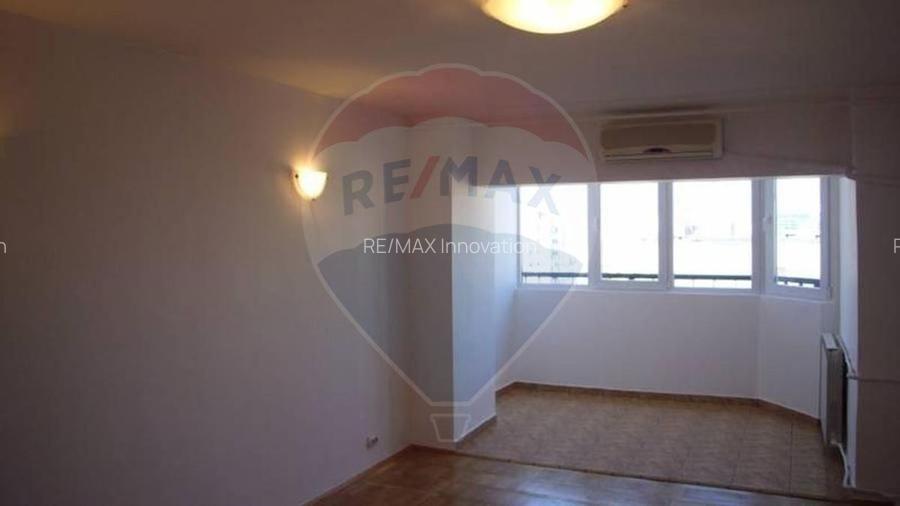 INCHIRIERE/Apartament spațios cu 4 camere – Bd. Unirii nr. 76 - 8