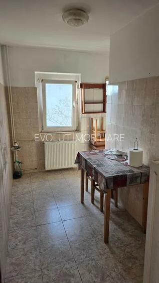 garsoniera decomandata-zona inel II - 4