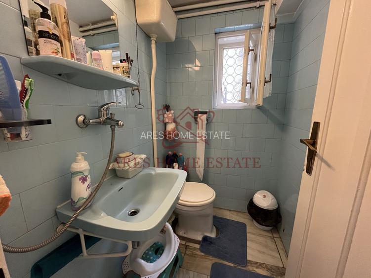 Vilă spațioasă 6 camere în centrul Lugoj – teren 471 mp, garaj - 18