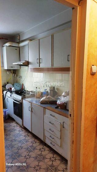 3 camere/ etaj intermediar/ Zona Lic.Teor. Lucian Blaga - 4