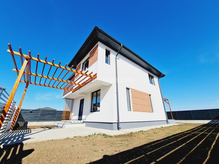 Casă Individuală de vânzare nouă | Comuna Berceni – 4 Camere, teren 330 mp - 4
