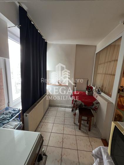 Garsonieră de vânzare – Zona Union, etaj 8/10, lift functional - 4