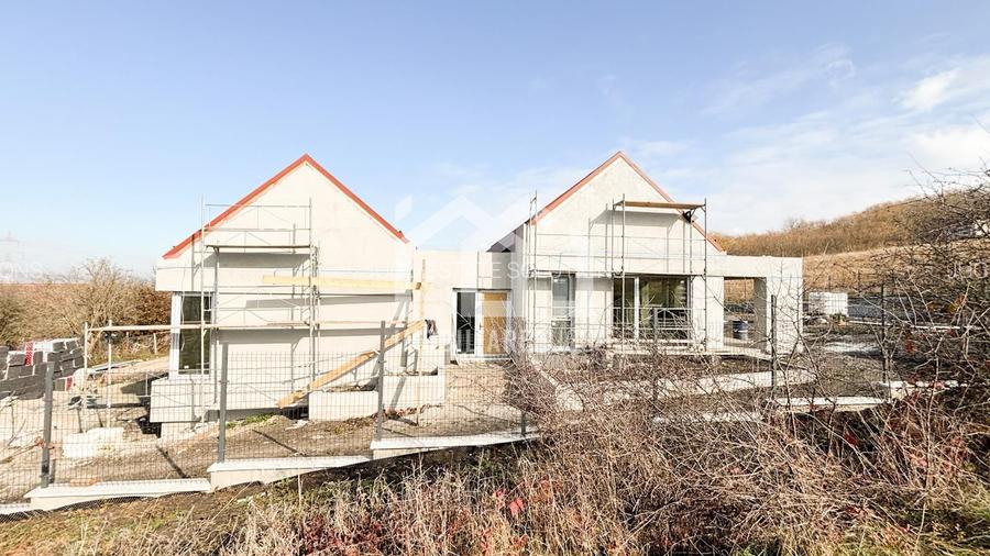 Pool Villas Jucu – Case premium cu piscină | Ansamblu privat | 350.000 - 5