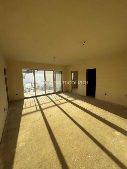 Apartament 3 camere Lalelelor, 73mp, CF, etaj 1/5 - 2