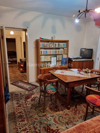 Apartament doua camere, decomandat, etaj patru, structura buna, simplu, central - 6