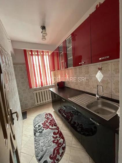 Apartament 2 camere -Zona Sud - etaj  3/4 - 40 mp -57000 euro negociabil - 3