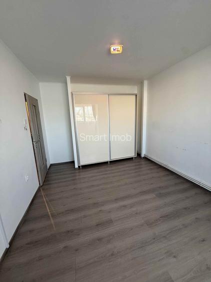 De vânzare apartament 3 camere 76 MP la cheie - 8