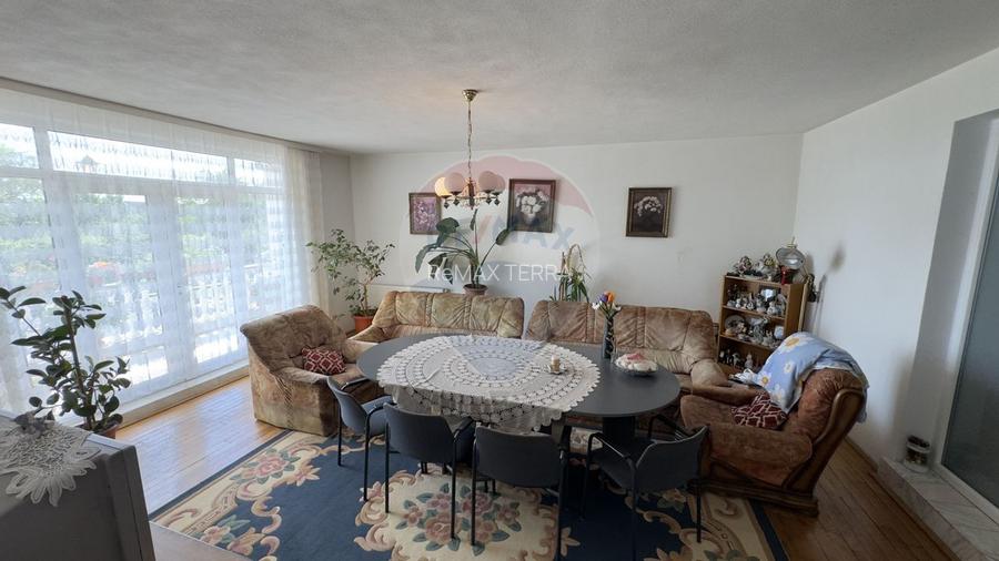 DE VANZARE CASA CU TEREN IN ZONA PREMIUM - 4