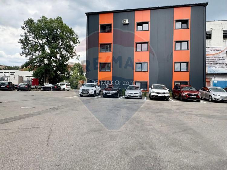 Spațiu de birouri  zona 13 Decembrie- Etaj 1 - 3