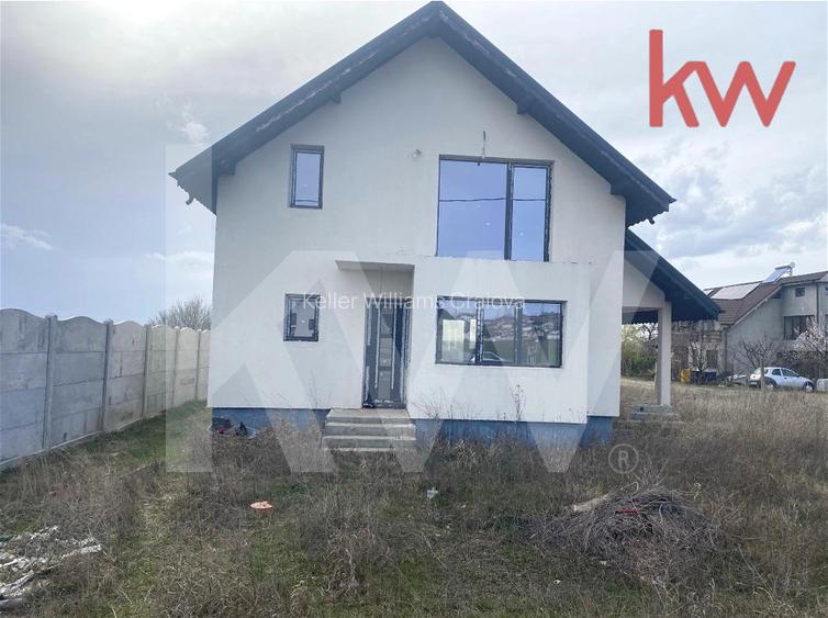 Casă spațioasă și bine compartimentată - 3