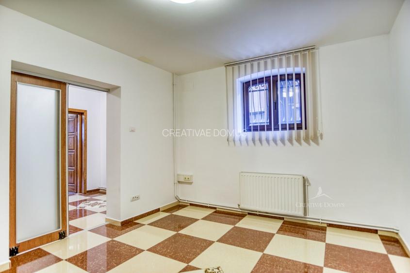 Piata Pache Protopopescu - Casa cu 11 camere si doua locuri de parcare - 20