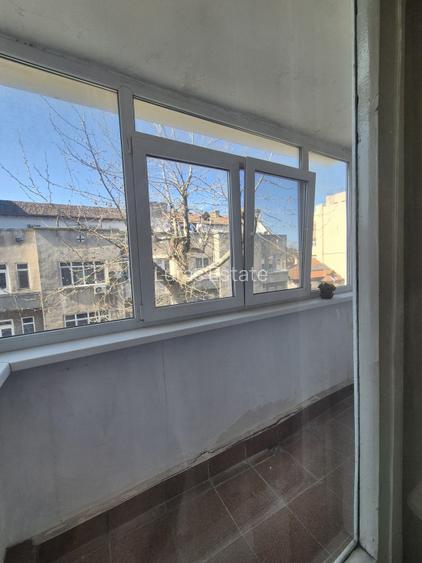 Apartament 3 camere de vânzare – Zona Centrală, decomandat - 12