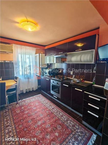 Apartament 3 camere confort 1 semidecomandat zona  Independentei - 5