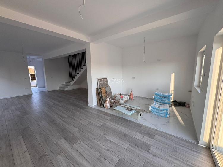 Duplex Nou - Mosnita. 4 camere. la Cheie.  Asfalt. Pozitie excelenta. - 8