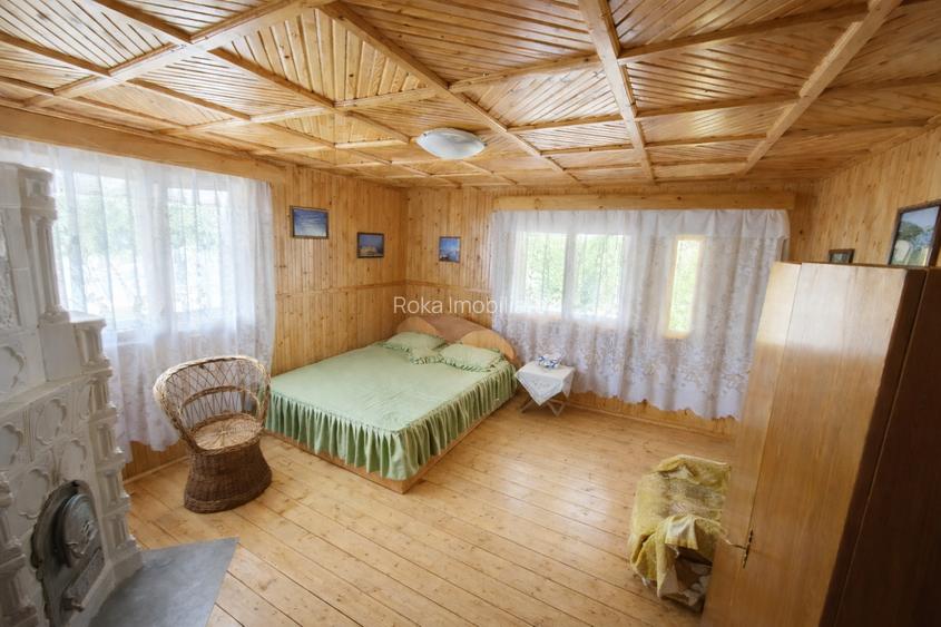 Proprietate montană,teren generos, casă solidă și autonomie energetică  Mălaia - 9