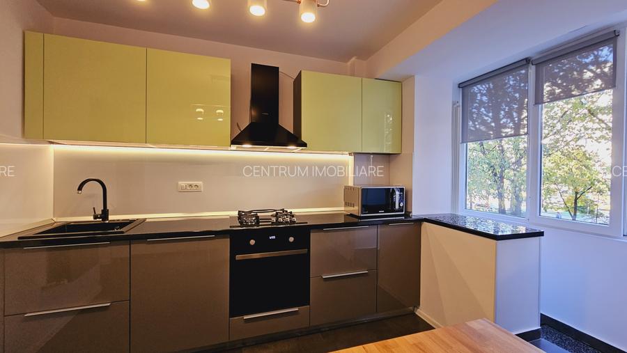 Bulevardul Unirii Fantani - Piata Constitutiei - 6