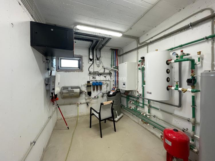 Vanzare VILA la cheie 338 mp  teren 800 mp - pe malul lacului Laguna Verde - 22