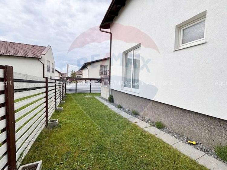Casa moderna de vanzare in Bavaria Park cu priveliste la muntii Fagars - 16
