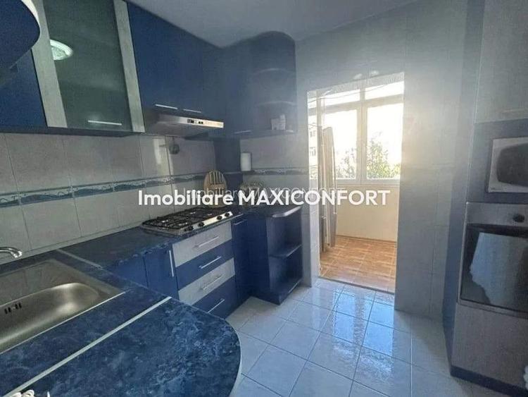 Vanzare apartament 3 camere, zona Buzaului -Imobiliare Maxiconfort - 5
