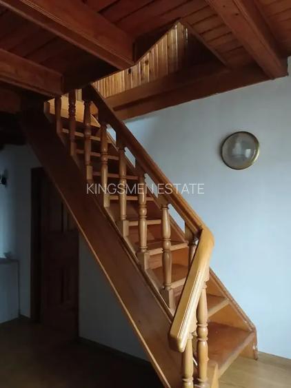 Resedinta cu 8 camere in Orasul Breaza - 16