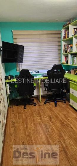 Apartament 3 camere Semidecomandat, Etaj 2, 60 mp, Centrala termica - Podu Ros  - 4