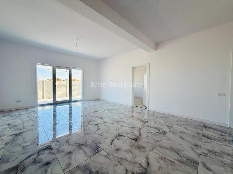 Casa pe parter - Com. Berceni - Str. Miorita - 4 camere - 2 bai - 7