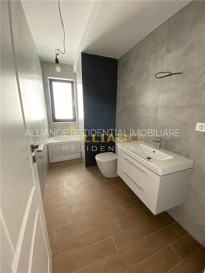 Casa Tip Duplex - 5 camere 4 bai - Mutare Imediata - - 14