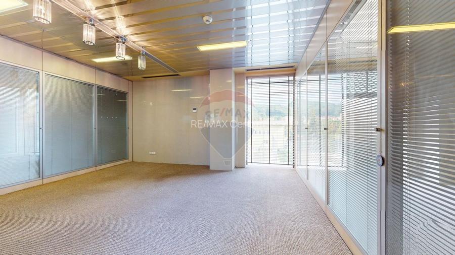 Birouri de închiriat în Brașov, lângă Aula Universității Transilvania - 8