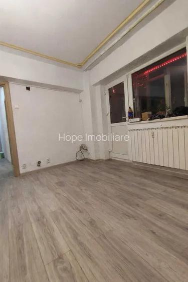 Aparatorii Patriei-Metrou-Apartament cu 3 camere - 2
