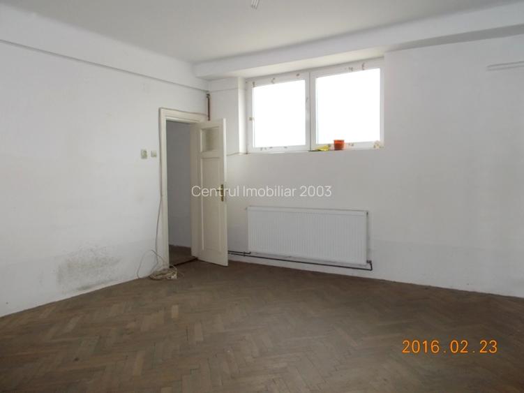 Cotroceni, Eroilor, 4 camere, demisol inalt,  decomandat, imobil mic, birouri - 2