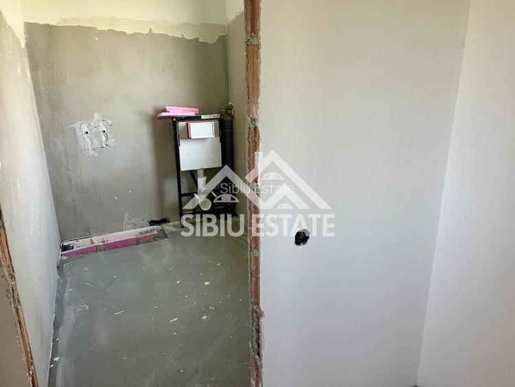 Casa individuala ,cu carport si pivnita, Calea Cisnadiei - 8
