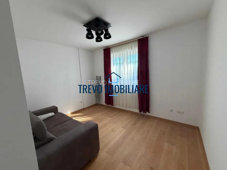 Apartament cu 3 camere,decomandat, parcare, 68 mp, zona Grand Hotel Italia. - 3