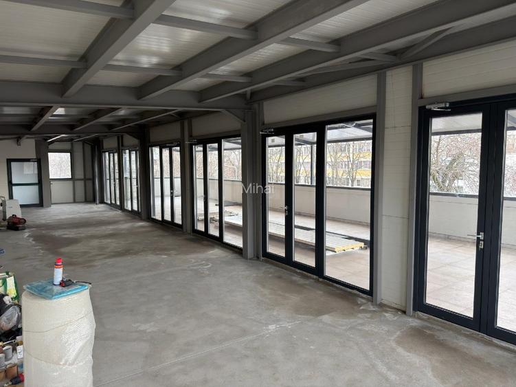 Spațiu comercial de închiriat Bd. Basarabia 64, etaj 2, acces dublu, 225mp - 10