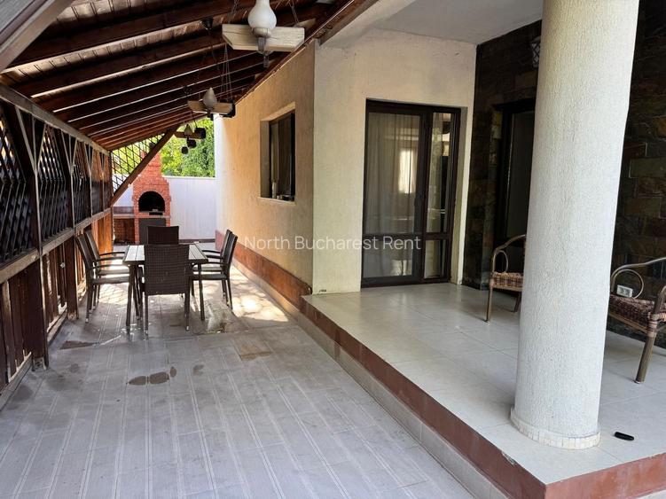 Vila cu piscina zona Iancu Nicolae-Pipera 5 camere - 6