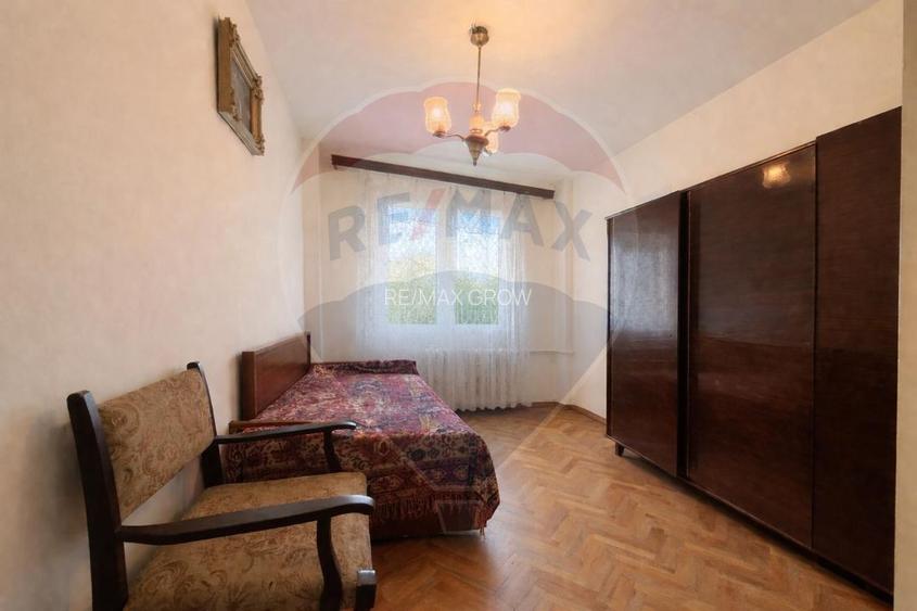 Apartament 4 camere, etaj 1, decomandat, zona centrală - 10