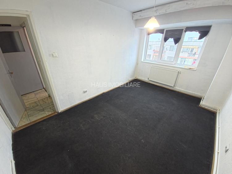 Ultracentral Tomis Mall 3 camere decomandat etaj 3/7 - 35